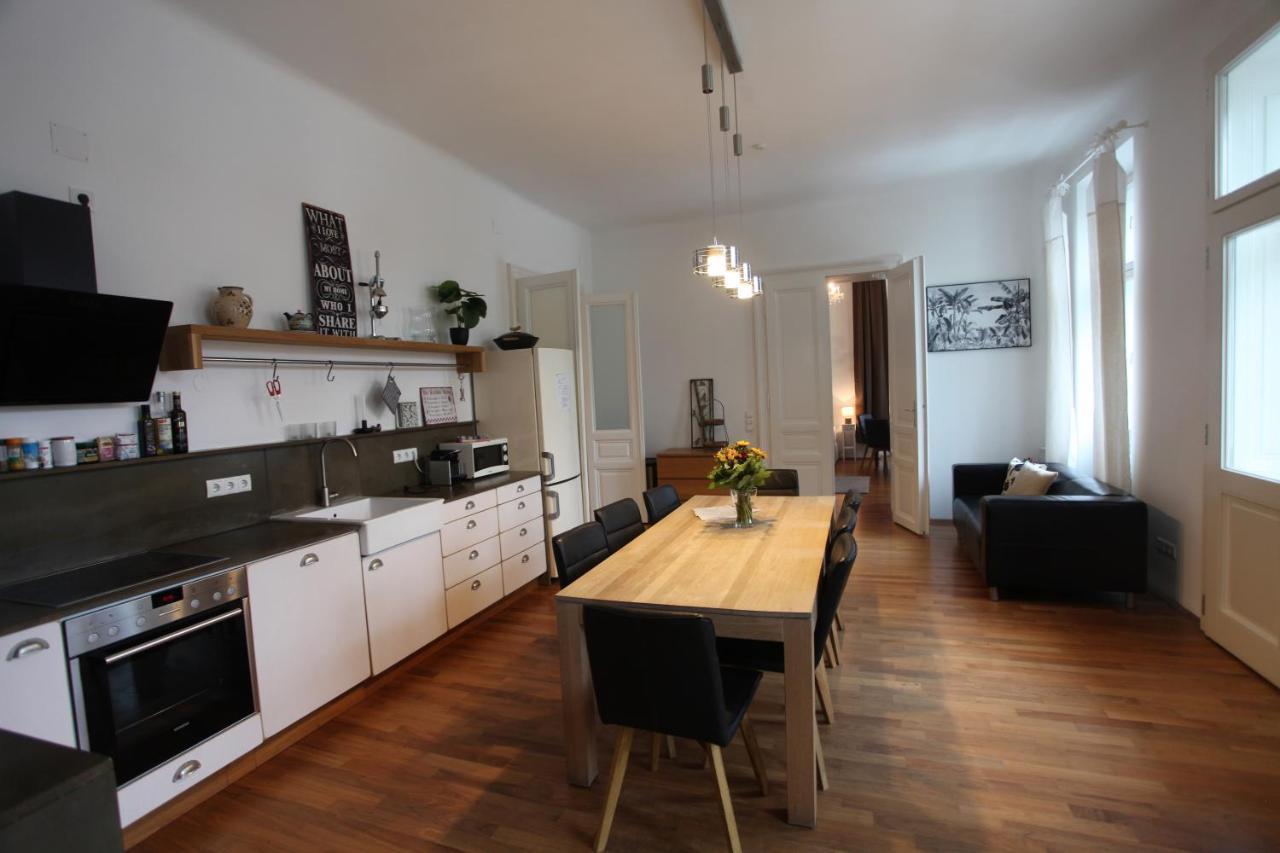 Casa Nostra - Ausgefallene Wohnung am Augarten Wien Exterior foto